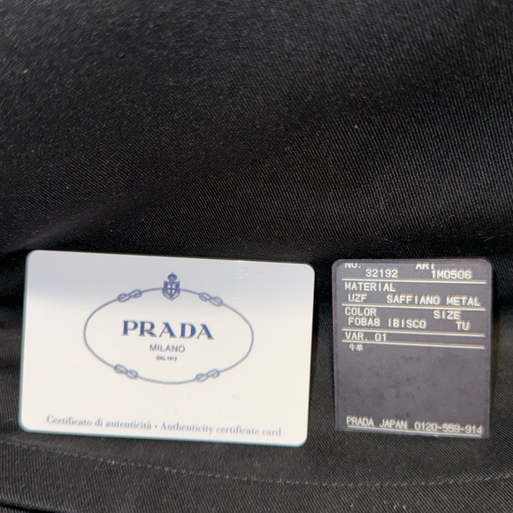 Prada zip around wallet - Picture 7 of 14